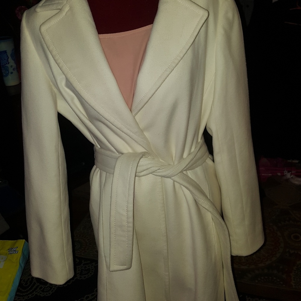 nwot.Calvin Klein 100% pure wool